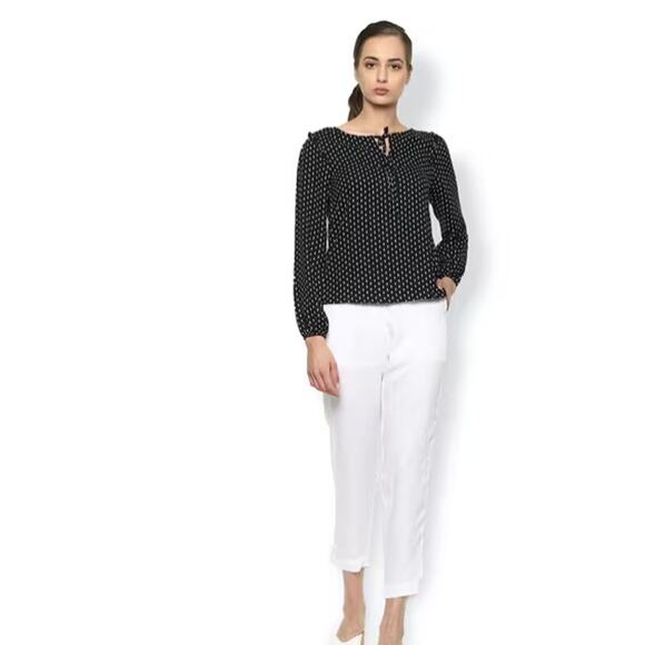 VAN HEUSEN Size Large Printed Top with Tie-Up Neckline Long Sleeve B&W - Picture 4 of 16